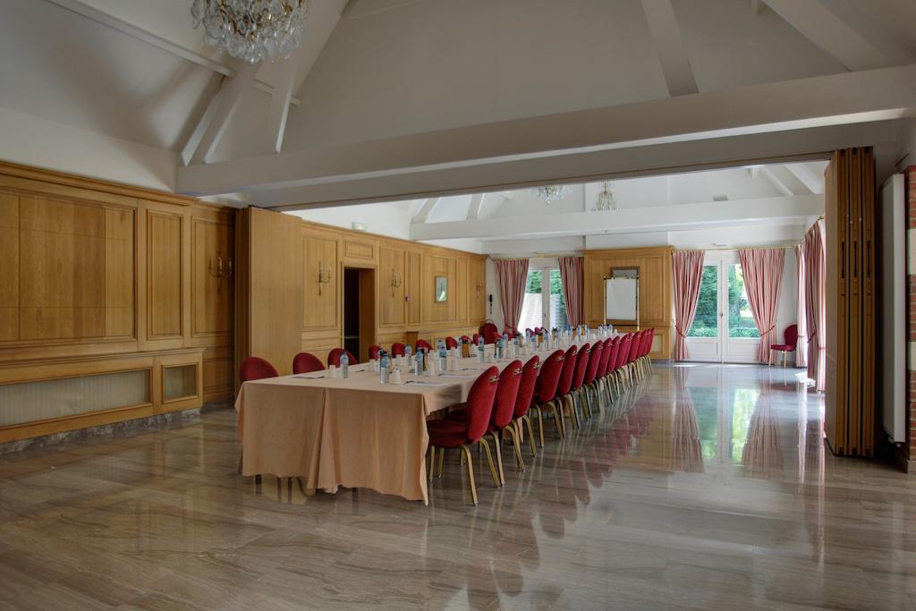 Chateau Hotel 3*