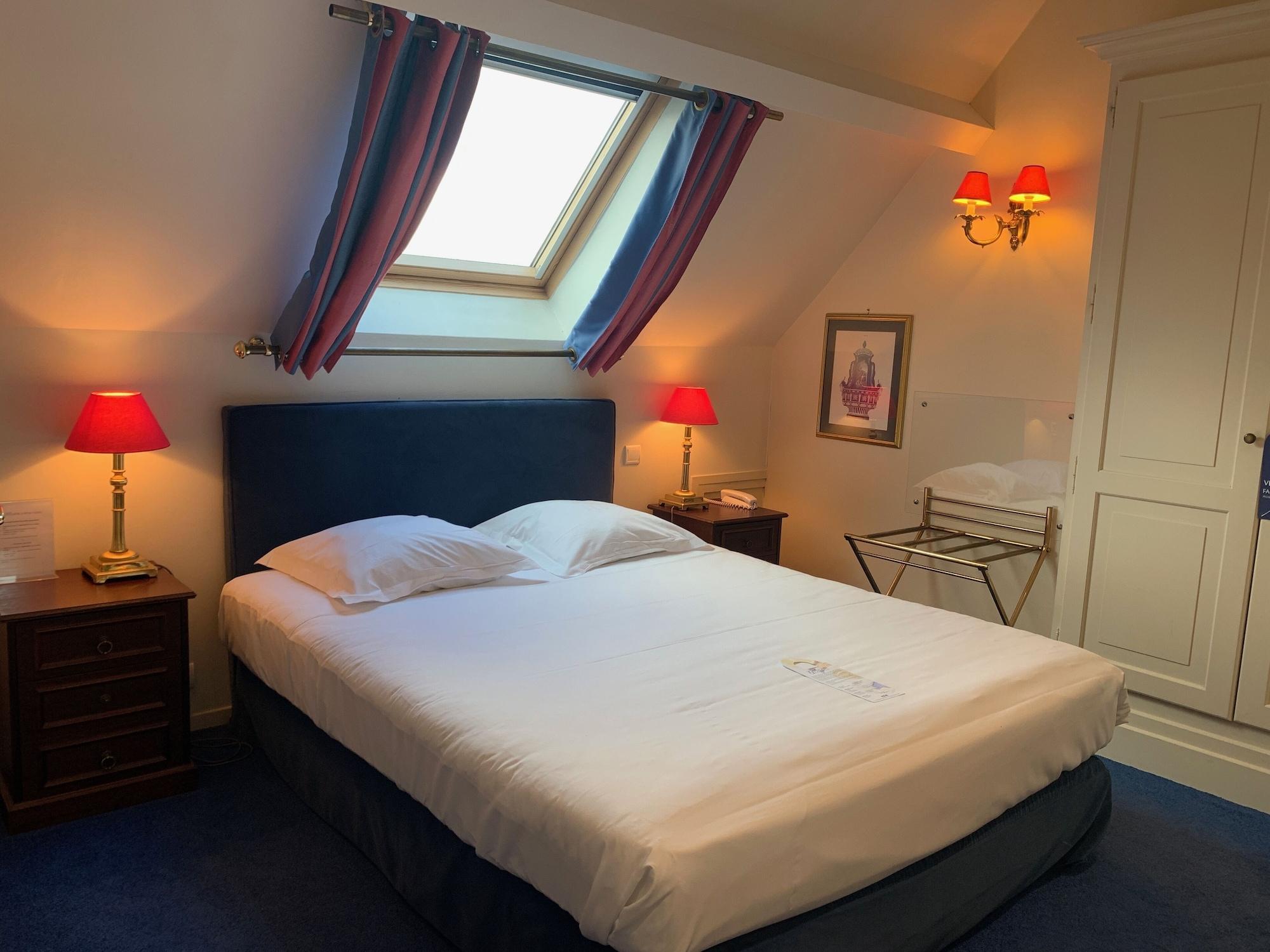 Chateau Hotel